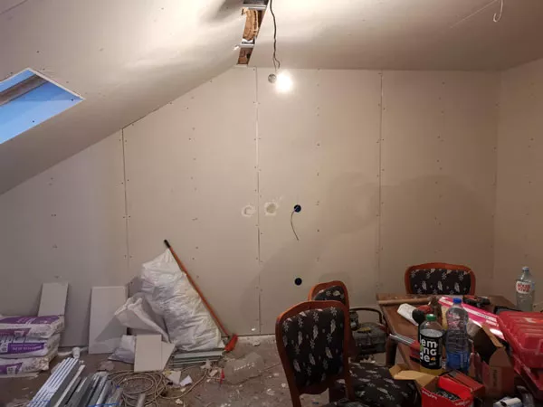 Pose de placo phonique collé dans une chambre, Lesquin, LAM BTP
